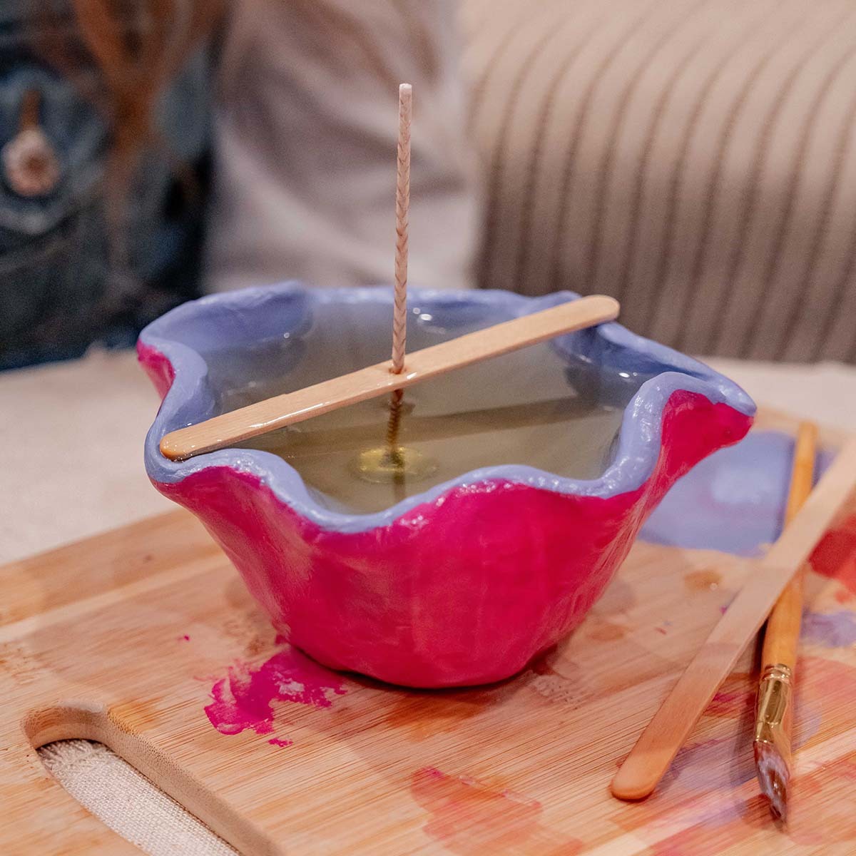 Dos manualidades creativas en una: elaboración de velas