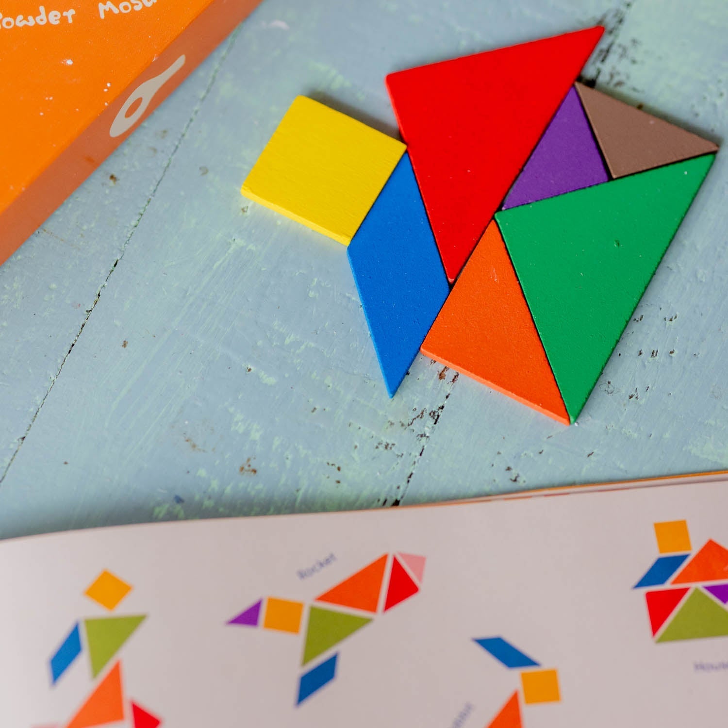 Sculpd kids mosaic kit with Tangram tile game