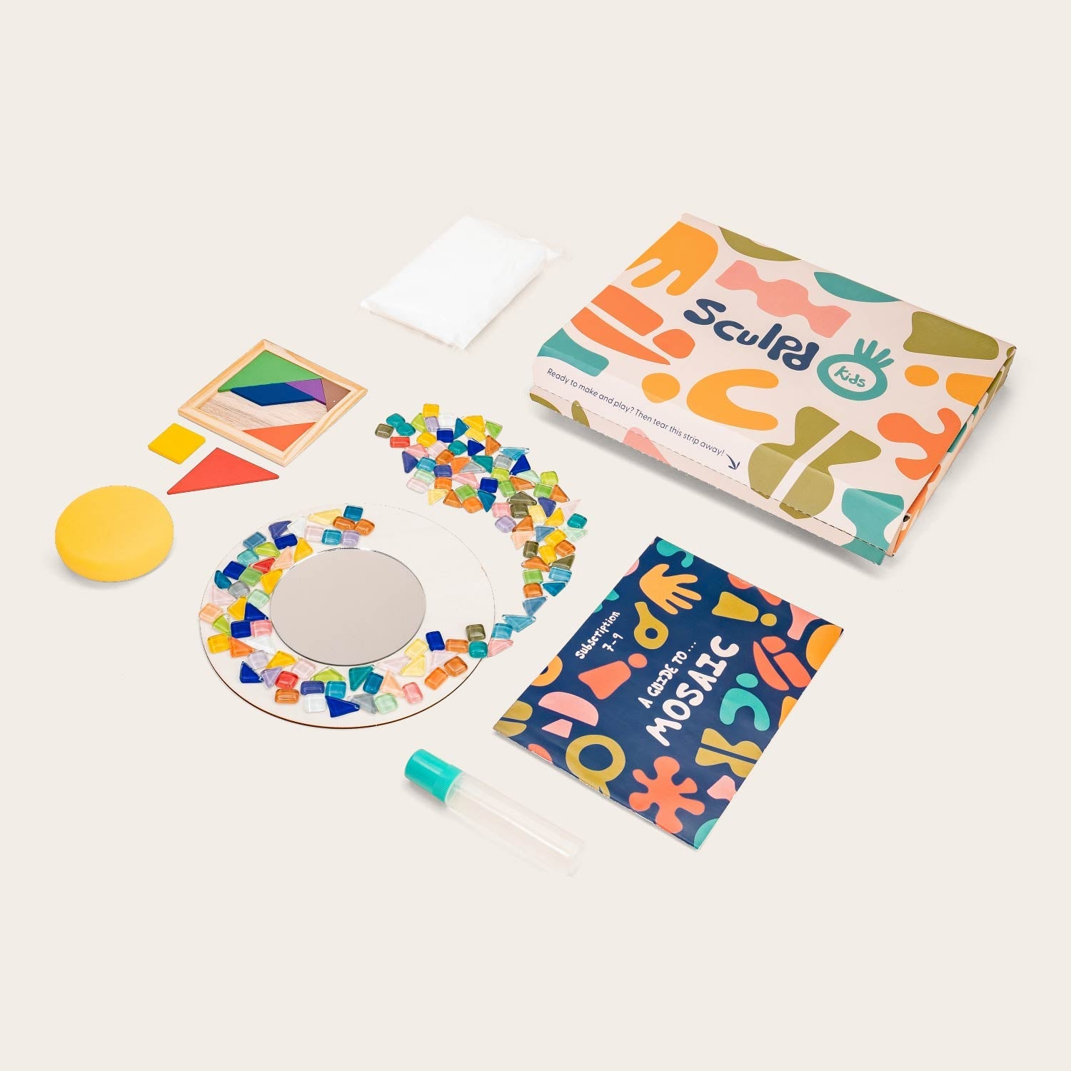 What's inside the Sculpd kids mosaic kit